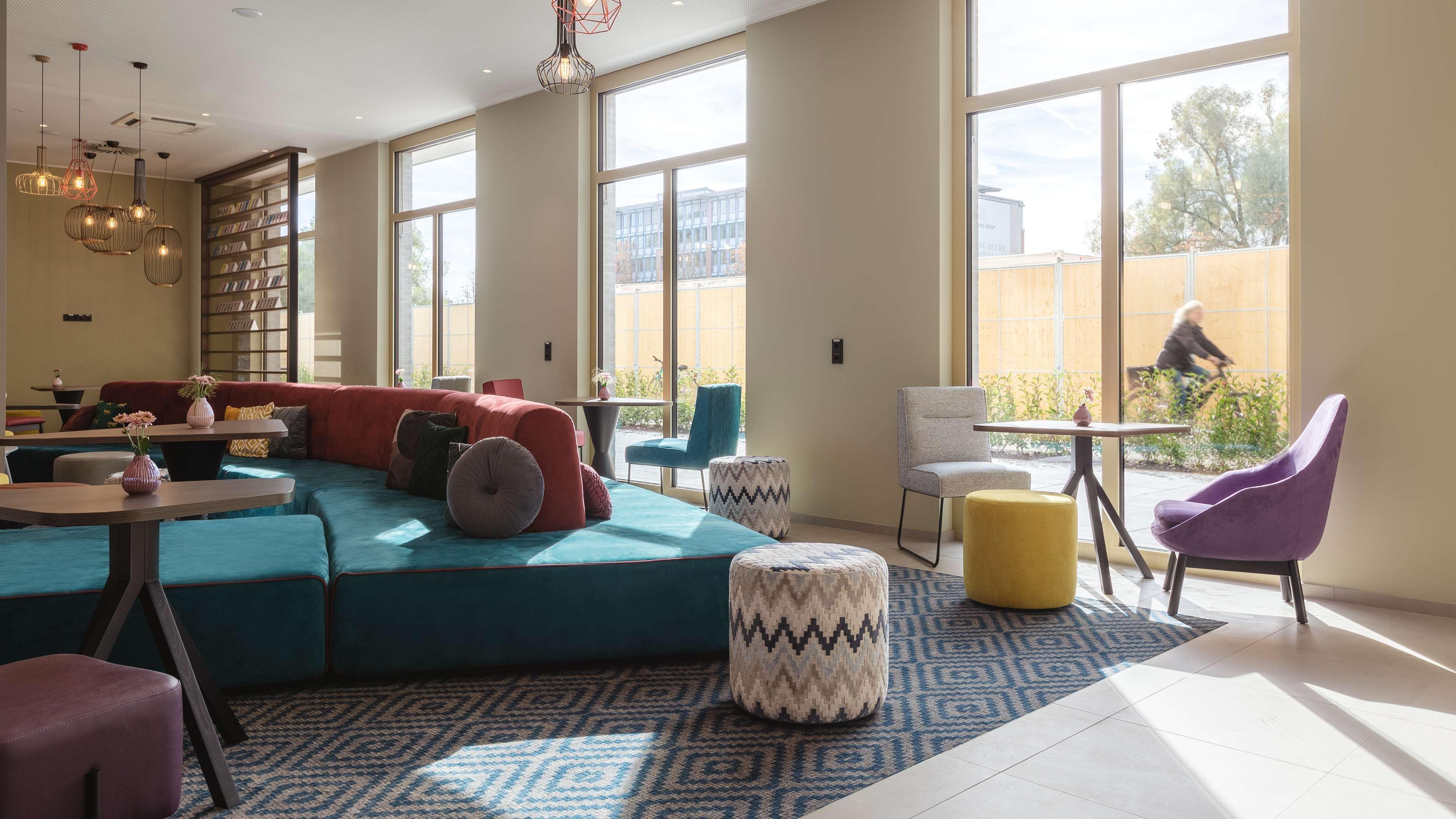 Hampton By Hilton Konstanz Hotel Bagian luar foto